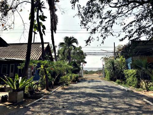 The Monkey Resort Donheang