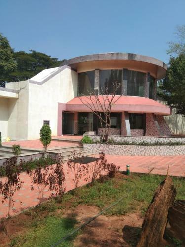 Hotel Mayura Pavithra Yediyur