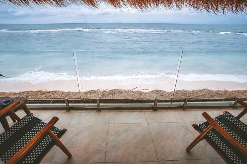 Hotel Legends Beachfront Resort