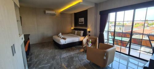 The Room Boutique Hotel