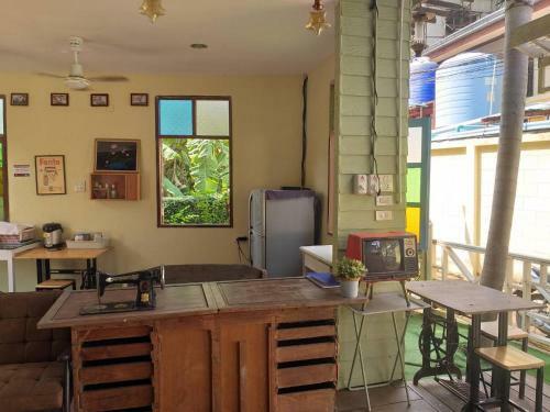 Hotel 2499 Amphawa Heritage By Roomquest