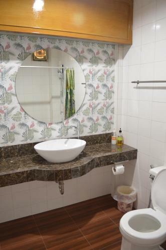 Posada ?????????????????????? Mueang Phriao Inn Hotel