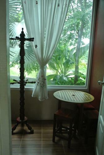 Hotel Baan Suan Resort Juree Punsuk