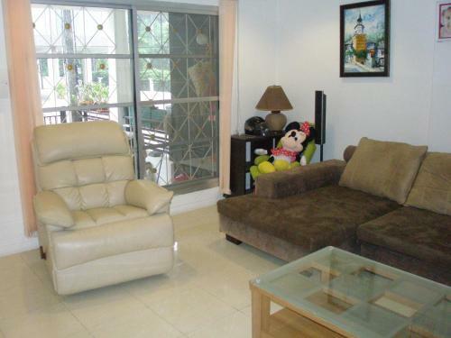 Town House Mukdara