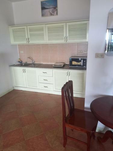 Apartamento Paradizo Seaview Studio Phuket