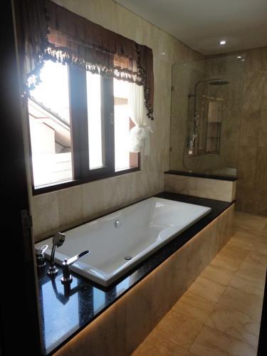 Villa Taman Mumbul #268