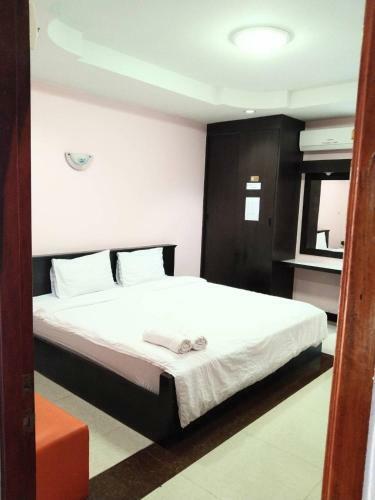 Hotel Oyo 75399 Choktipparat Place