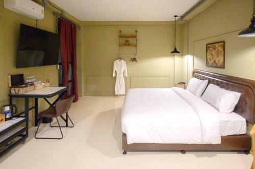 Dream Factory Hotel