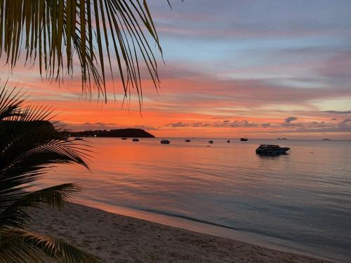 Sunset Lagoon | Villa Rihanna 2