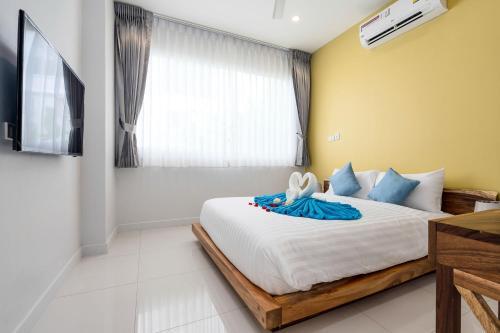 Sunset Lagoon | Villa Rihanna 2