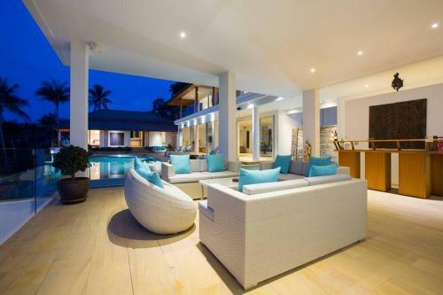 5 Bedroom Luxury Sea View Villa Moon