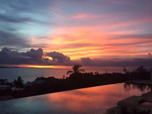 3 Bedroom Sunset Sea View Apartment Bangrak (Hm)