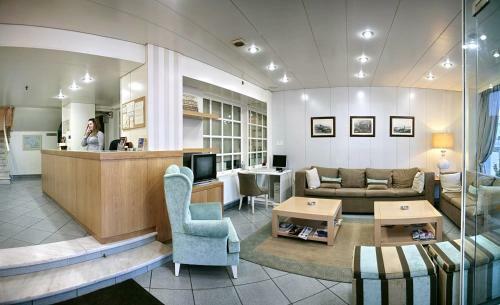 Lesvion Hotel