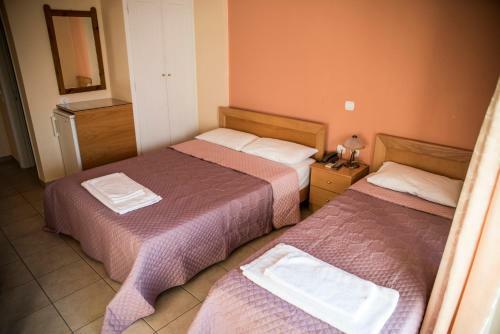 Hostal Zoumboulis Rooms