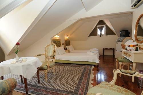 Pyrgos Of Mytilene Hotel