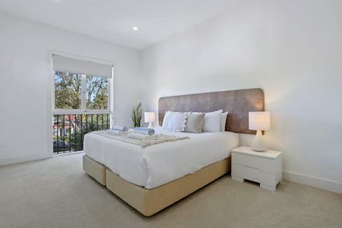 Elegance On The River, Noosa Waters