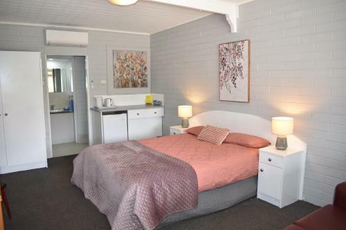 Peterborough Motel