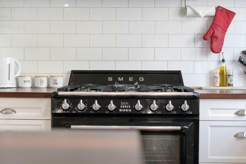 Vintage On Vincent, Quality Family Home