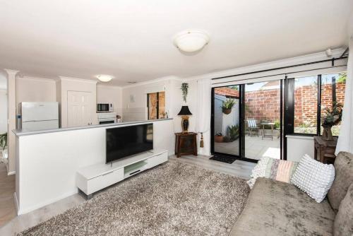 Scarborough Villa On Duke - Executive Escapes