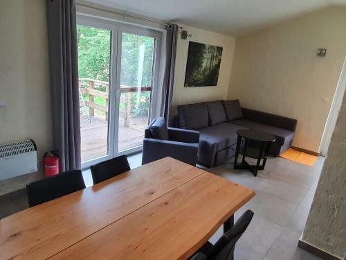 Beautiful Holiday Home In Virton With Terrace