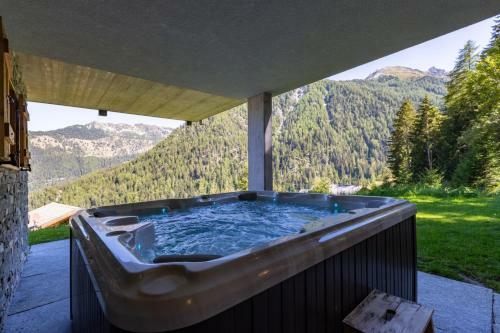 Fabulous Luxury Spa Chalet W. Jacuzzi Sauna