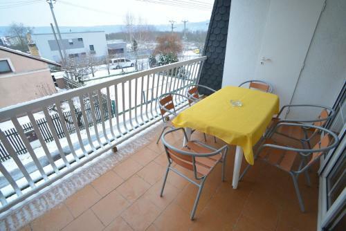 Apartment Near Lake In Pilsen