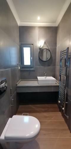 Hostal Riverbed Traditional Guest House