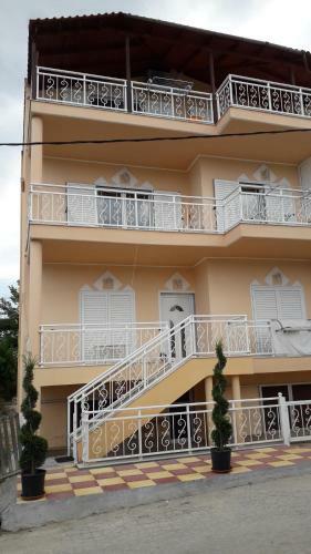 House Dilena Tsimtsiri Luxury Apartment 1
