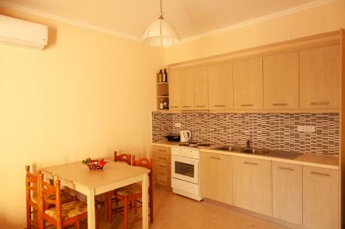 Tsoutsis Apartments