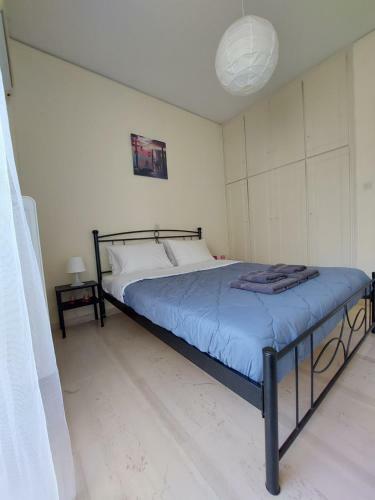 Eleni's Seafront Apartment