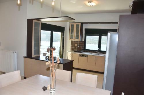 Megali Ammos Maisonette & Studio