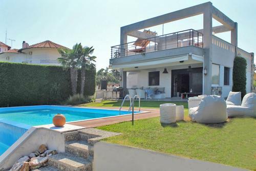 Elikon Luxury Villa