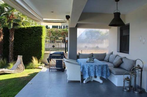Elikon Luxury Villa