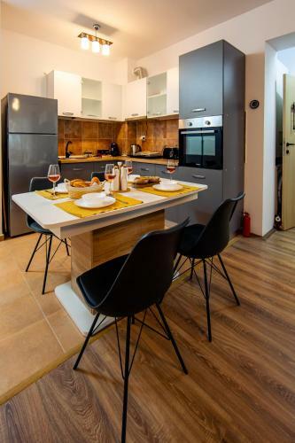 Apartamento Home & Garden With Spectacular View