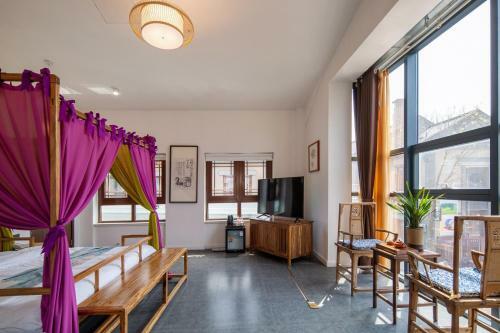 Floral Hotel Rizhao Xiuwenzhai Inn
