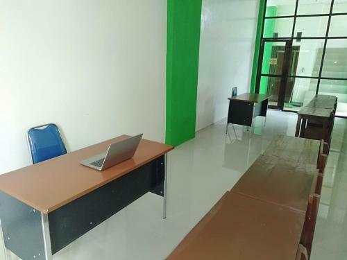 Hotel Oyo 90930 Wisma Hana Hani