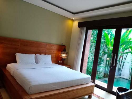 Vintage 3-bedroom Villa With Plunge Pool