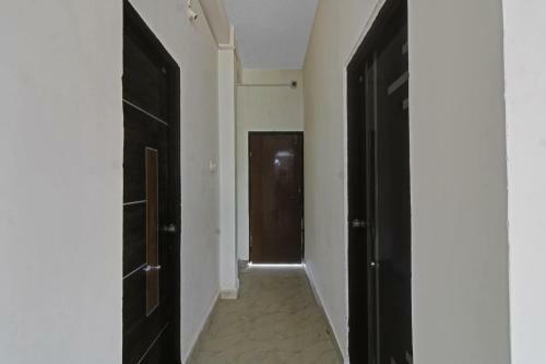 Hotel Oyo 87543 Rahul Service Apartment