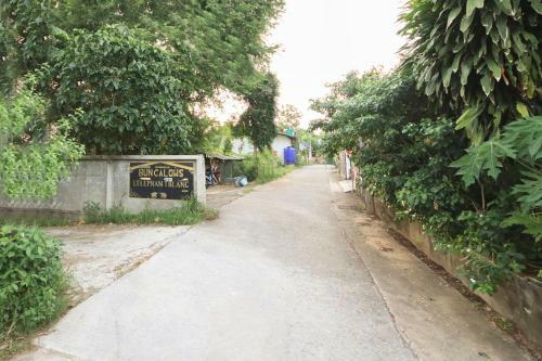 Hotel Oyo 75342 Ban Elephant Blanc Bungalow