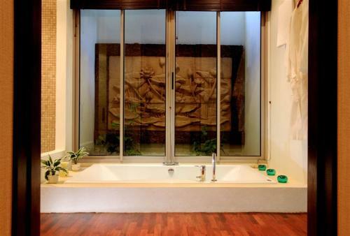 Kata Gardens 2bedroom Holiday Apartment 8a