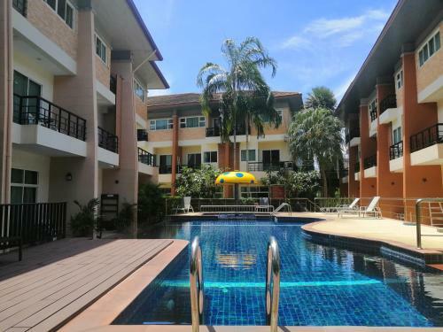 Hostal Wonderful Pool House Kata Beach