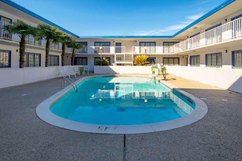 Motel Regency Inn & Suites Opelousas