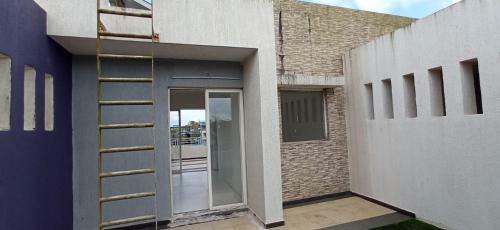 Comfortable 3-bhk Luxurious Villa With Parking