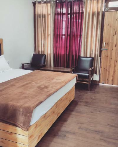 Bed & Breakfast Prasher Lodge, Mall Road Manali