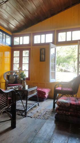 Bed & Breakfast Prasher Lodge, Mall Road Manali