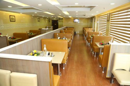 Hotel Raaj Bhaavan Clarks Inn Chennai