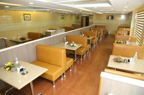 Hotel Raaj Bhaavan Clarks Inn Chennai