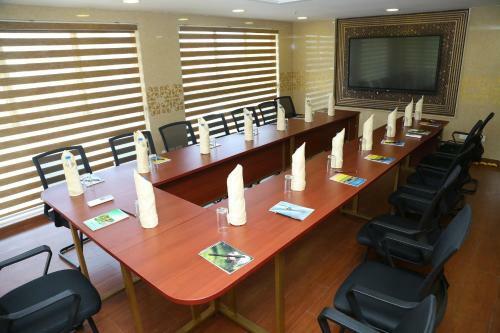 Hotel Raaj Bhaavan Clarks Inn Chennai
