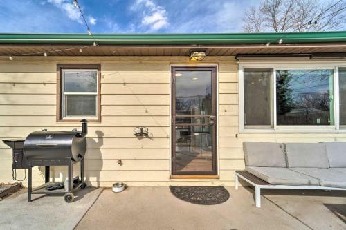 Modern Littleton Home With Yard Pets Welcome!