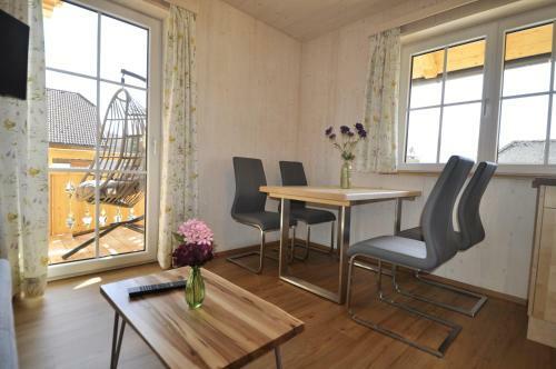 Apartamento Ferienwohnungen Holzidylle